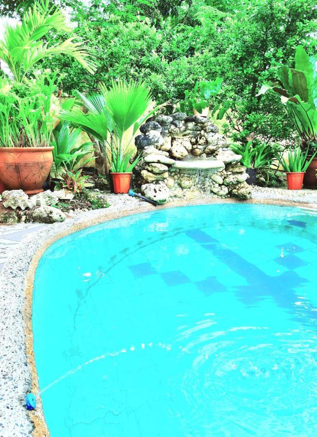 La-Familia Guest House Siquijor Buitenkant foto